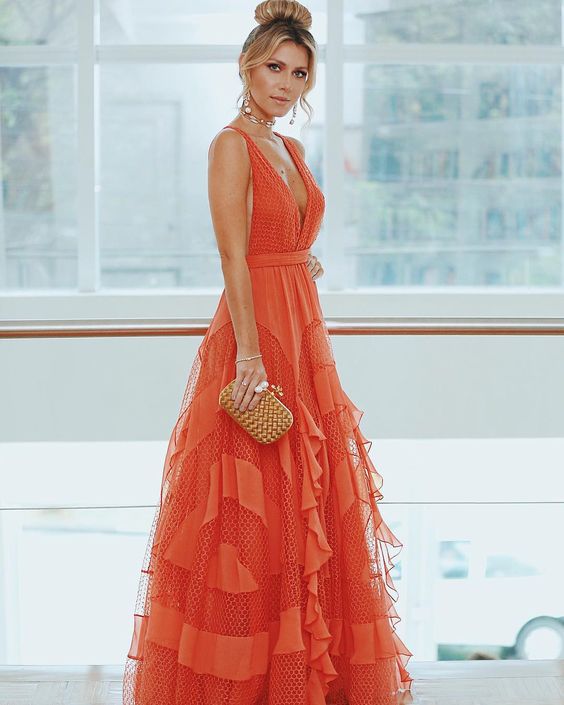 Vestido naranja elegante